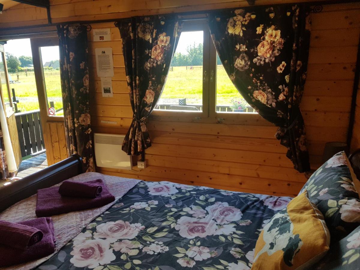 Country Bumpkin - Romantic Couples Stay In Oakhill Cabin Exterior photo
